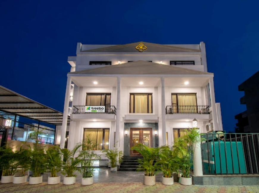 Hotel Imperial Park Sector 45 Gurgaon Exterior photo