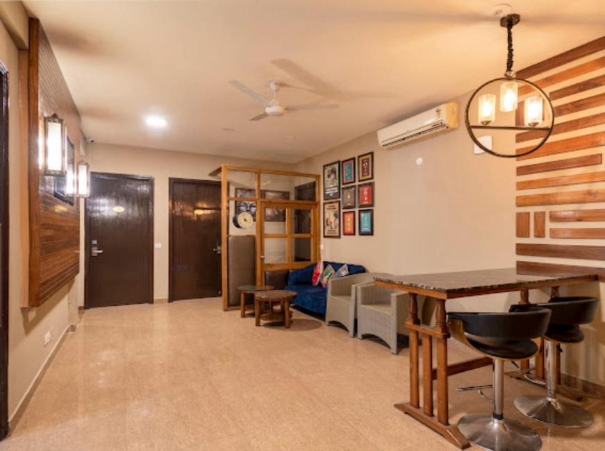 Hotel Imperial Park Sector 45 Gurgaon Exterior photo